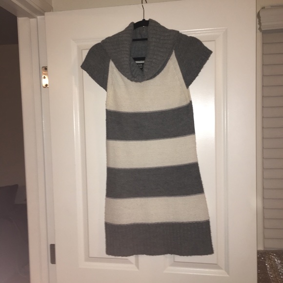 Super Cozy Knit Style Sleeveless Sweater or Dress - Picture 1 of 8